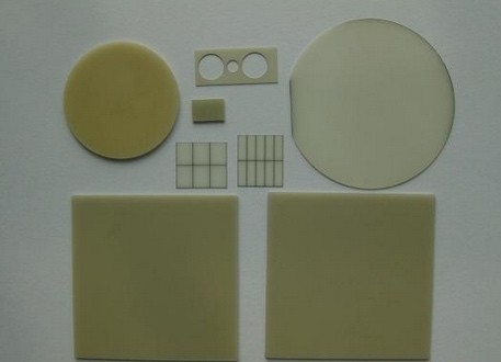 kopen Het hoge van het het Aluminiumnitride van het Warmtegeleidingsvermogen Ceramische Substraat Ceramische Substraat van AlN online vervaardiging